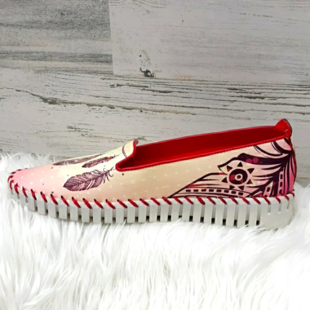 EUC NEEFS SLIP ON SHOES - Picture 2 of 9